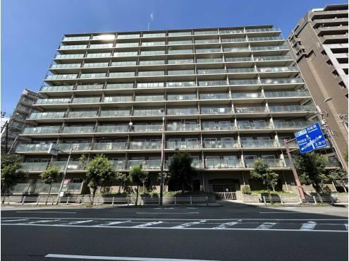 2LDK apartment in Nishi Ward, Osaka - Photo 1
