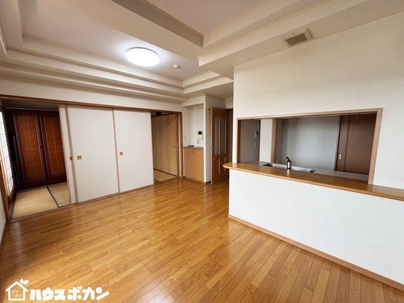 4LDK apartment in Kanie, Ama District, Aichi - Photo 1