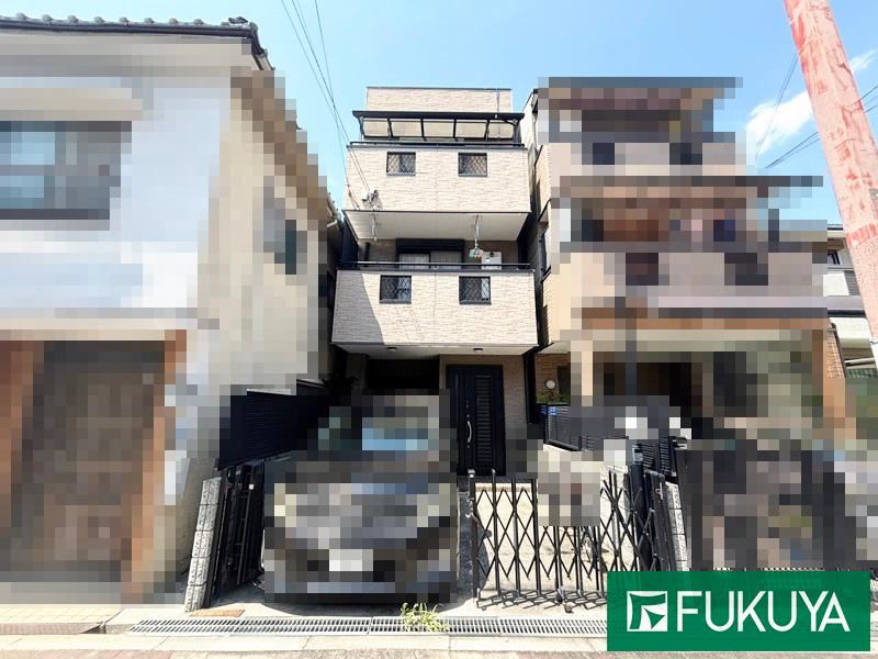 4LDK house in Asahi Ward, Osaka - Photo 1