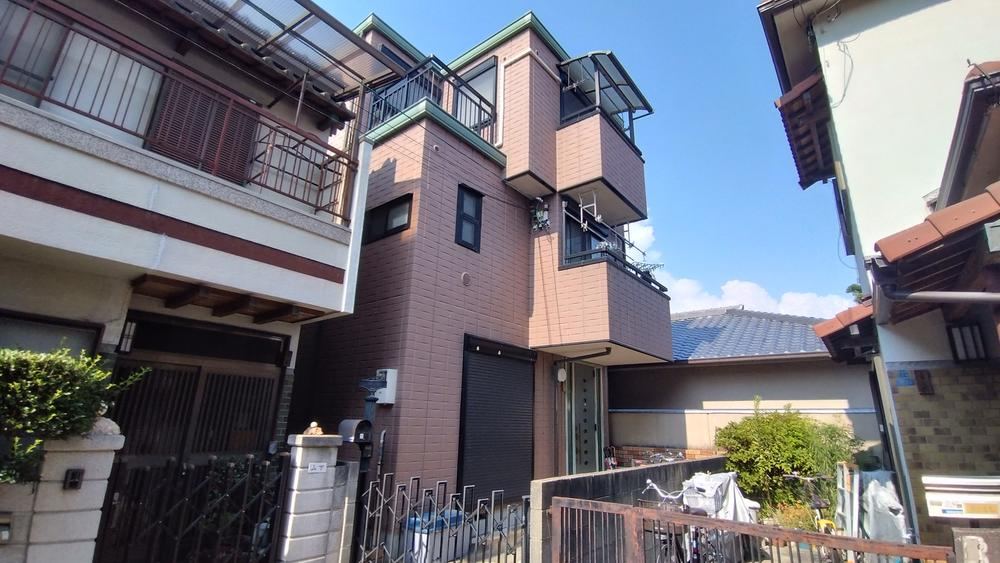 4LDK house in Amagasaki, Hyogo - Photo 1