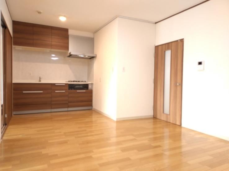 3LDK apartment in Ashiya, Hyogo - Photo 1