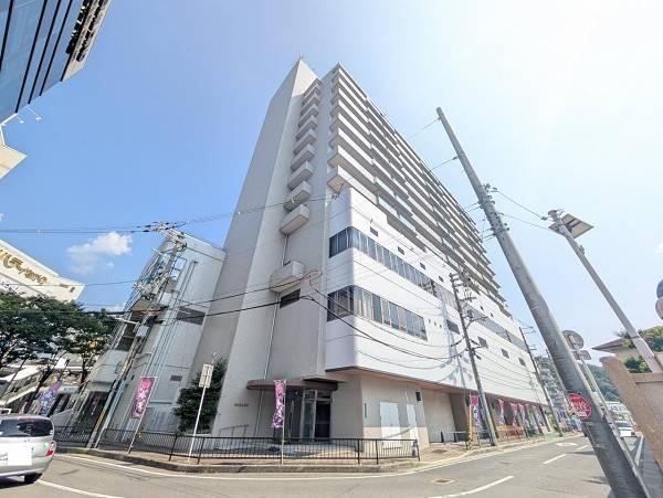 3LDK apartment in Kawachinagano, Osaka - Photo 1