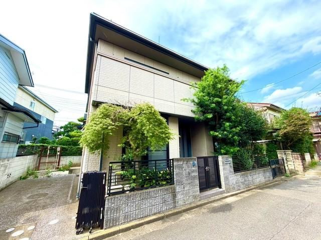 5LDK house in Nishi Ward, Saitama - Photo 1