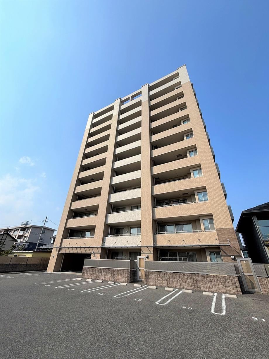 3LDK apartment in Gifu, Gifu - Photo 1