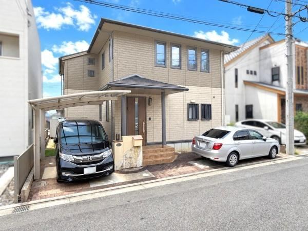 4LDK house in Asaminami Ward, Hiroshima - Photo 1