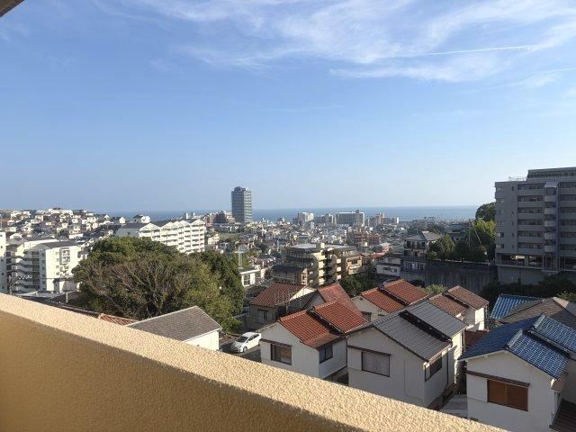 4LDK apartment in Tarumi Ward, Kobe, Hyogo - Photo 1