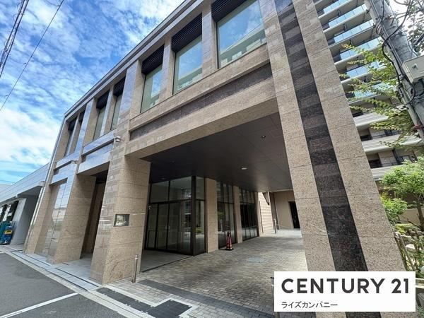 3LDK apartment in Nishi Ward, Sakai, Osaka - Photo 1