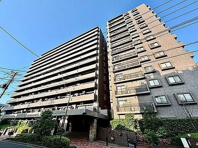3LDK apartment in Koto Ward, Tokyo - Photo 1
