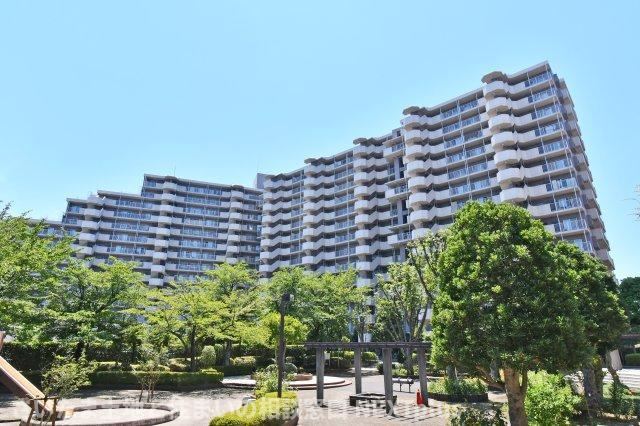 3LDK apartment in Kitamoto, Saitama - Photo 1