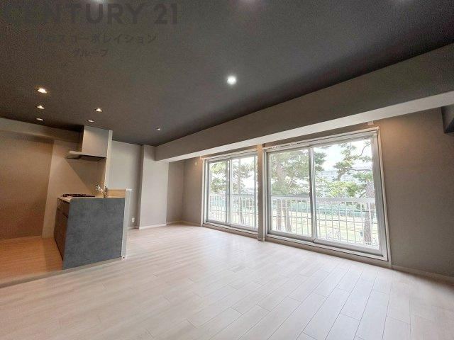 2LDK apartment in Ashiya, Hyogo - Photo 1