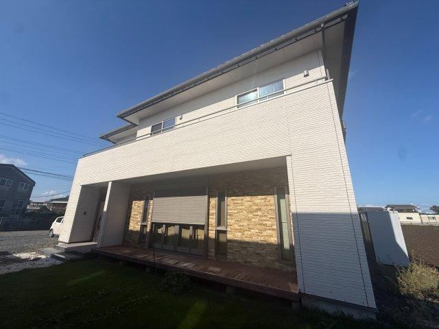 4LDK house in Yuki, Ibaraki - Photo 1
