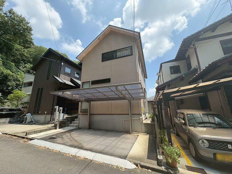 3LDK house in Takatsuki, Osaka - Photo 1