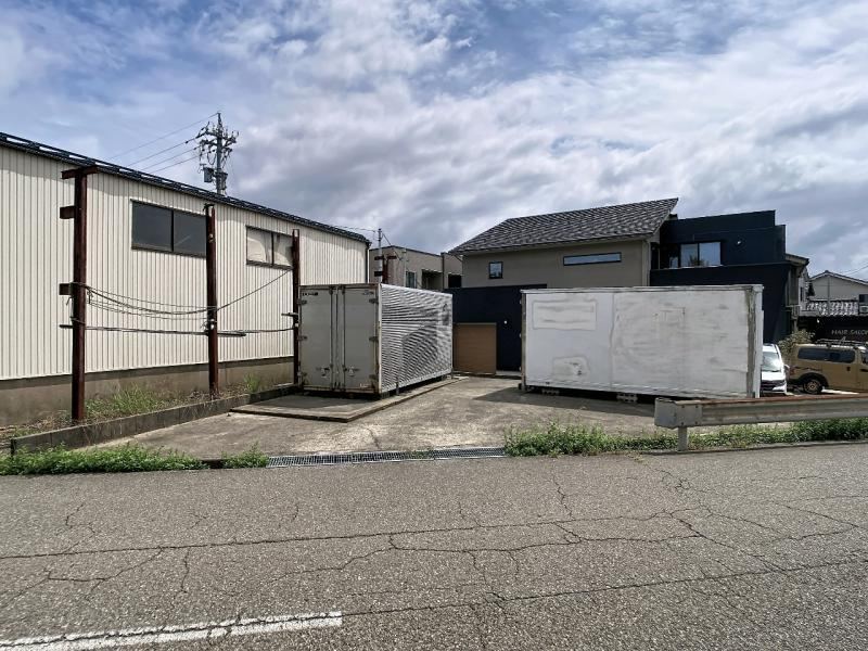 75 m² land in Kanazawa, Ishikawa - Photo 1