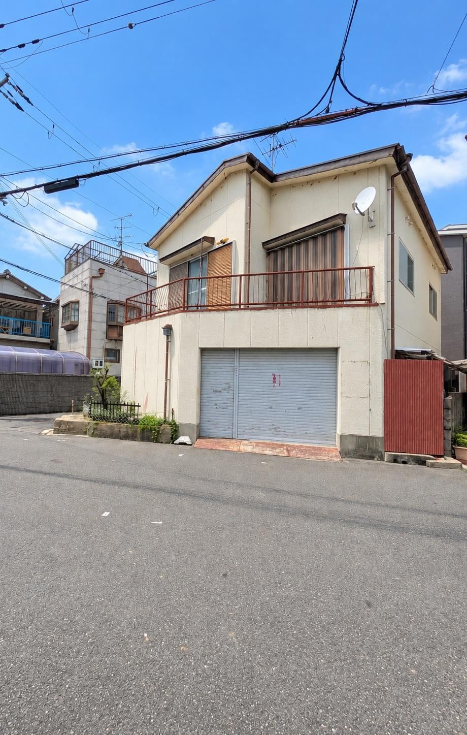 3LLDDKK house in Higashiosaka, Osaka - Photo 1
