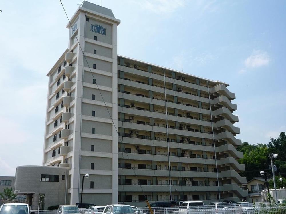 4LDK apartment in Oita, Oita - Photo 1