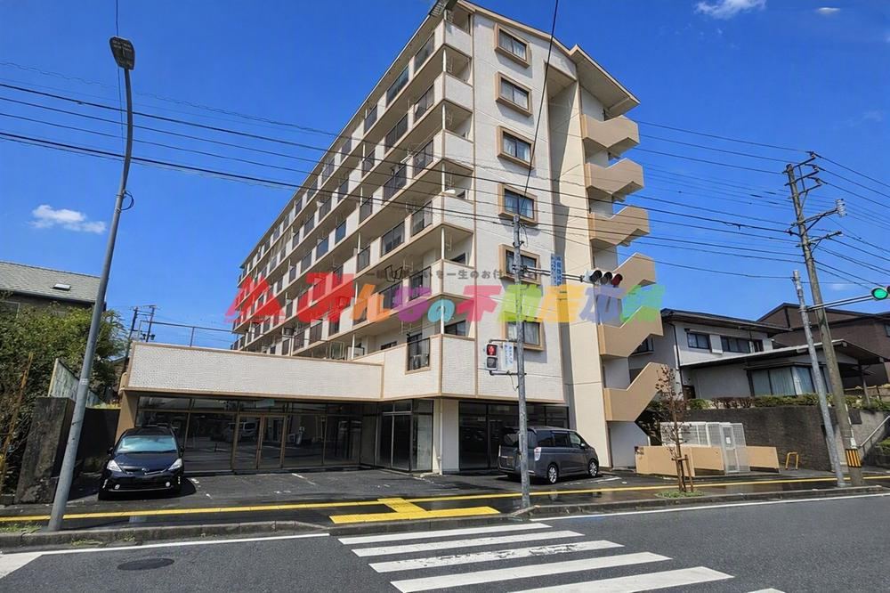 3LDK apartment in Kurume, Fukuoka - Photo 1