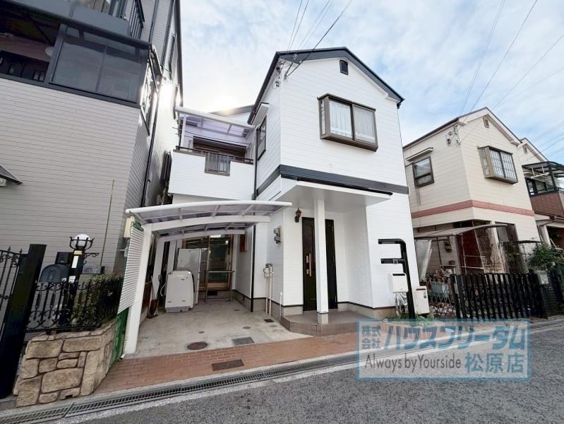 3LDK house in Matsubara, Osaka - Photo 1