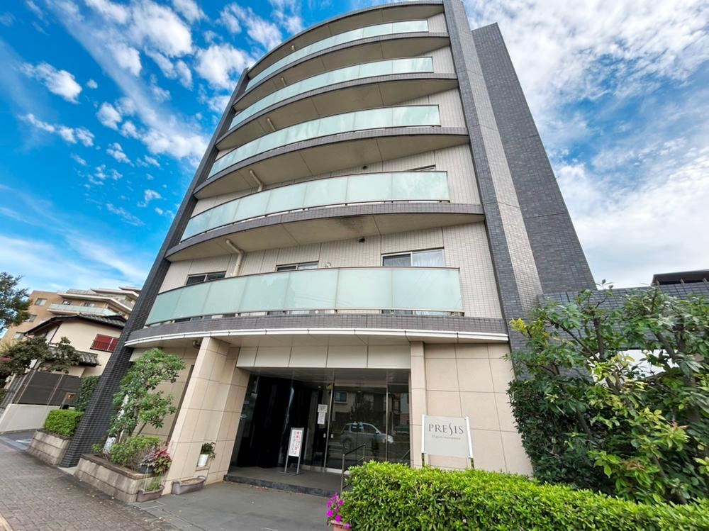 3LDK apartment in Higashimurayama, Tokyo - Photo 1