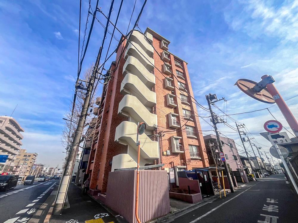 2LDK apartment in Nerima Ward, Tokyo - Photo 1