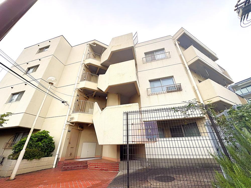 3LDK apartment in Hodogaya Ward, Yokohama, Kanagawa - Photo 1
