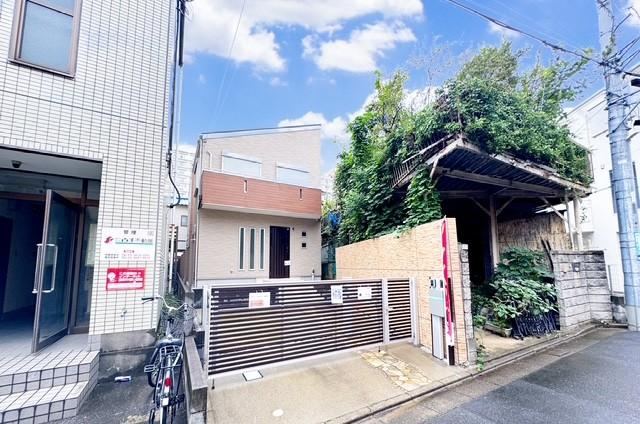4LDK house in Edogawa Ward, Tokyo - Photo 1