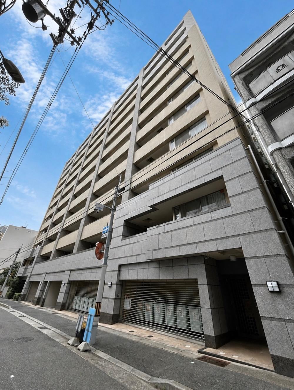 3LDK apartment in Chuo Ward, Kobe, Hyogo - Photo 1