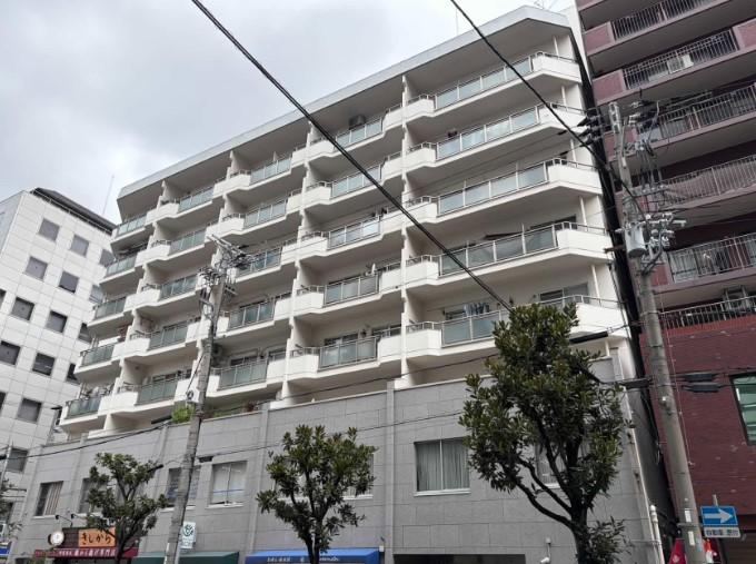2LDK+S apartment in Chuo Ward, Kobe, Hyogo - Photo 1