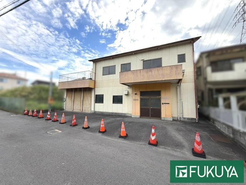 11LDK+S house in Hirakata, Osaka - Photo 1