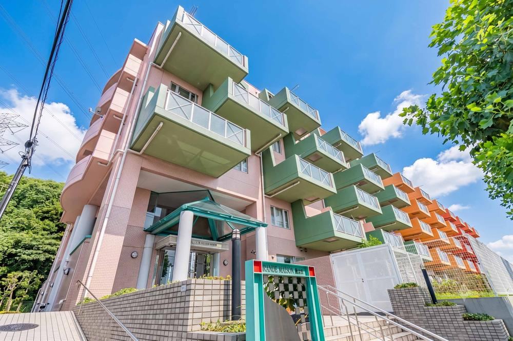 2LDK+S apartment in Kanazawa Ward, Yokohama, Kanagawa - Photo 1