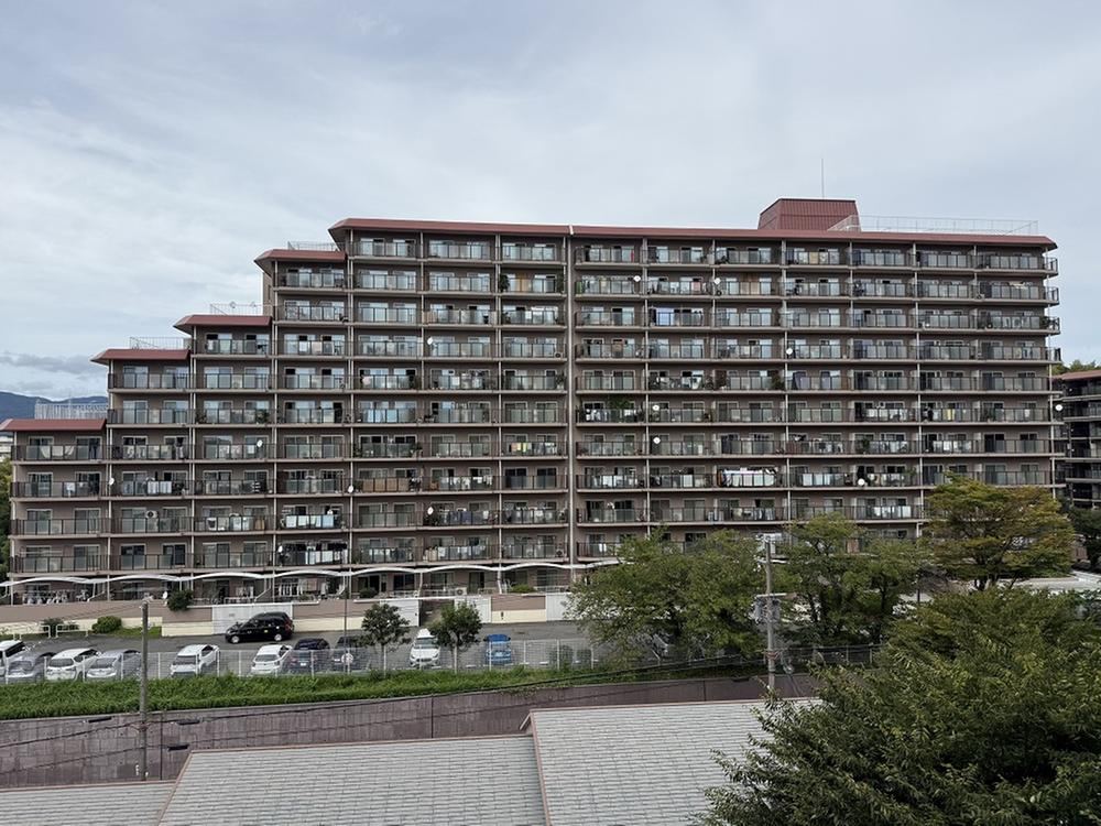 3LDK apartment in Suita, Osaka - Photo 1