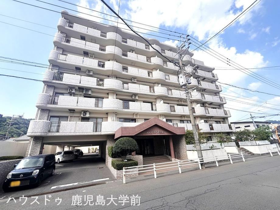 3LDK apartment in Kagoshima, Kagoshima - Photo 1
