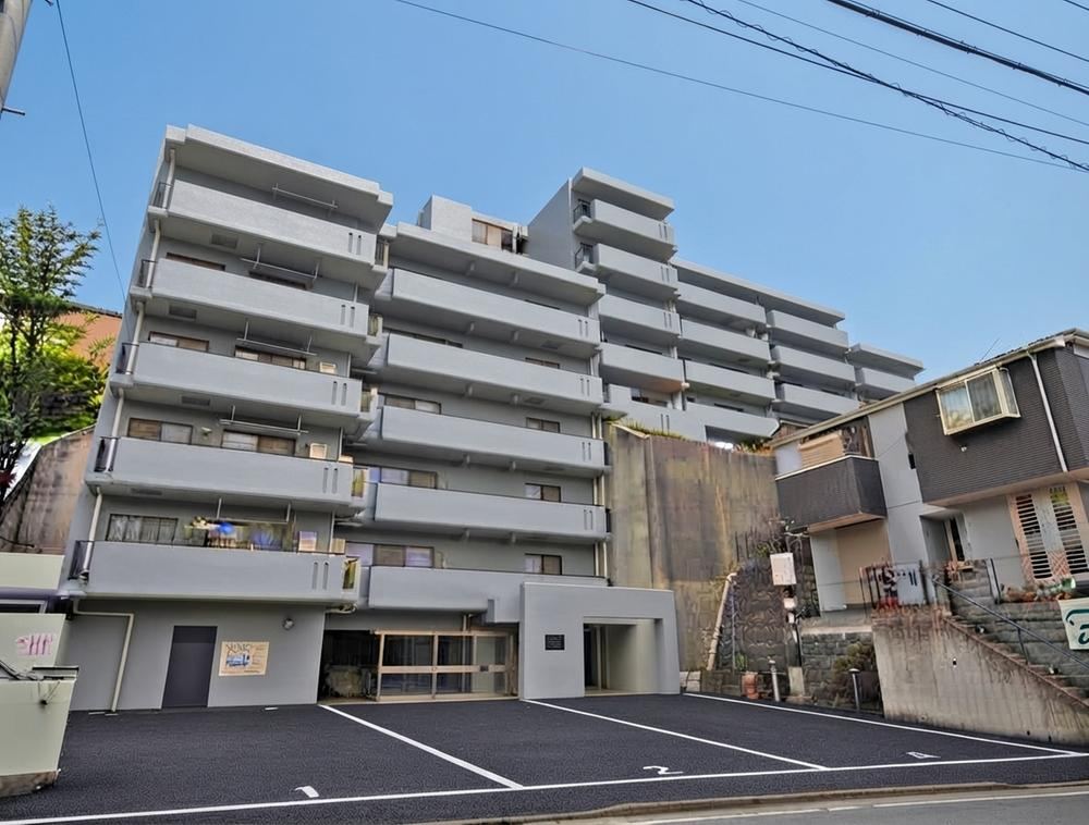 3LDK apartment in Tsuzuki Ward, Yokohama, Kanagawa - Photo 1