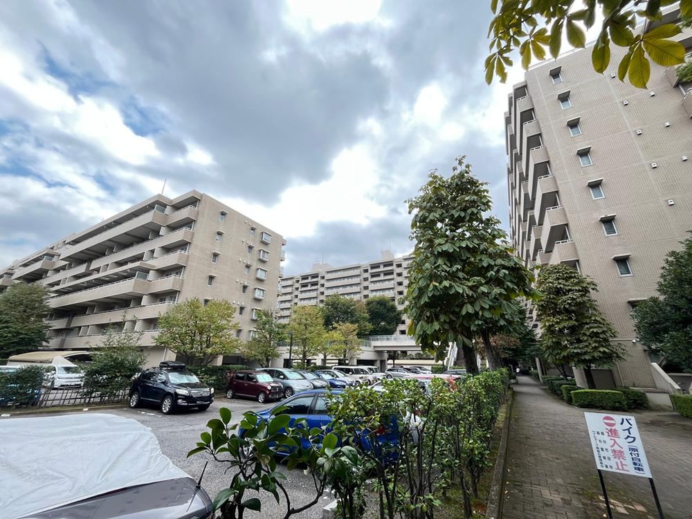 4LDK apartment in Koshigaya, Saitama - Photo 1