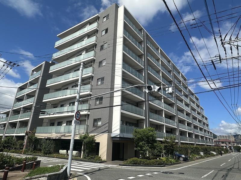 2LDK apartment in Onojo, Fukuoka - Photo 1