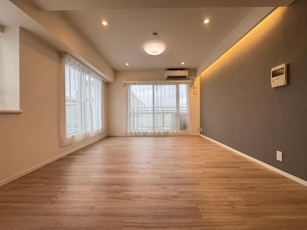 3LDK apartment in Koto Ward, Tokyo - Photo 1