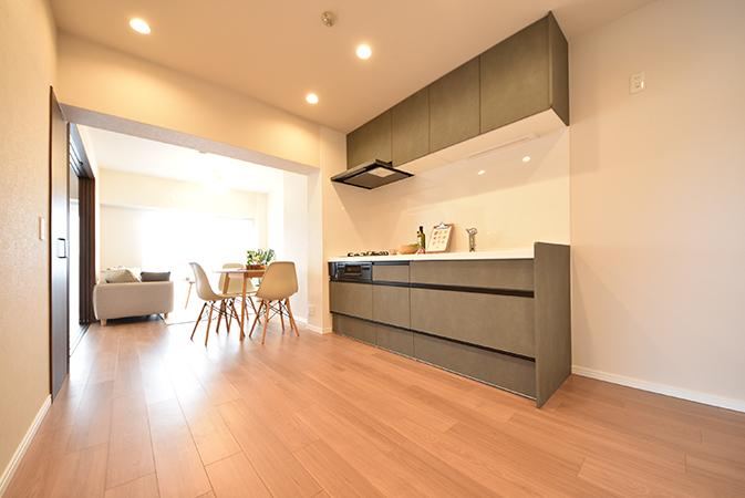 2LDK apartment in Naka Ward, Hiroshima - Photo 1