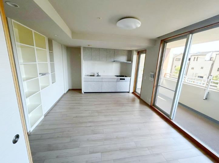 3LDK apartment in Daito, Osaka - Photo 1