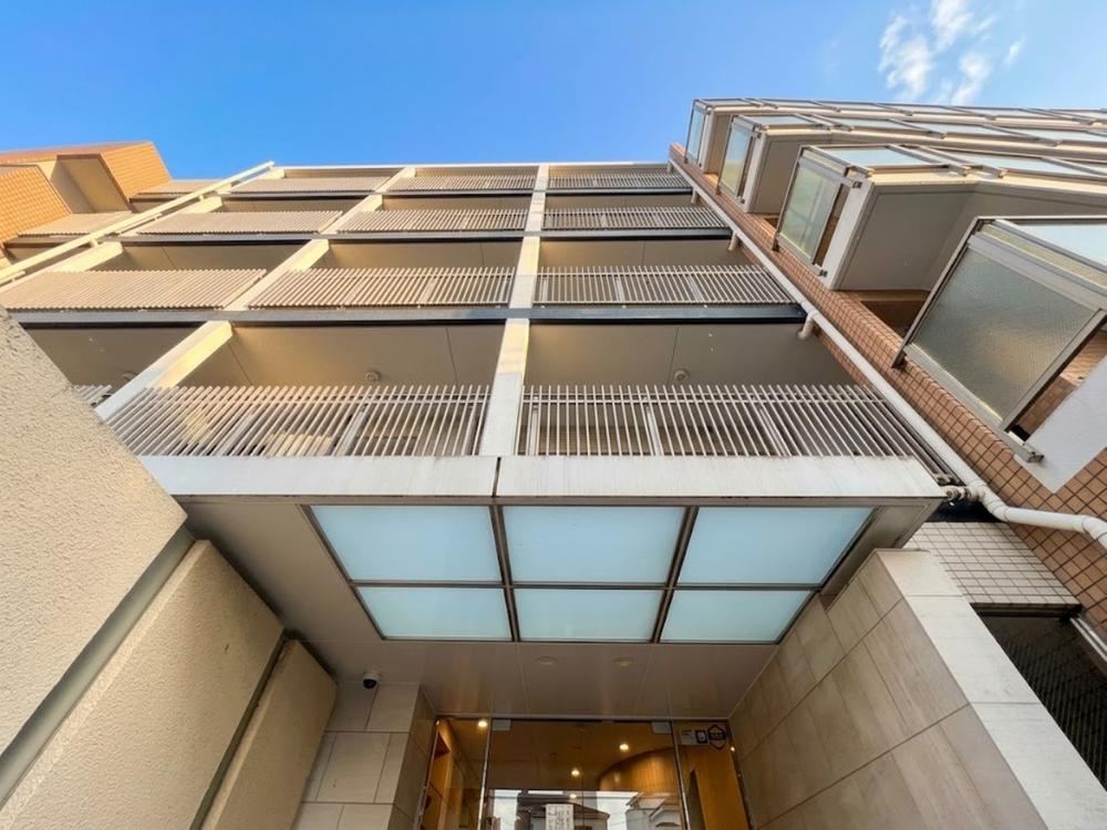 3LDK apartment in Nerima Ward, Tokyo - Photo 1