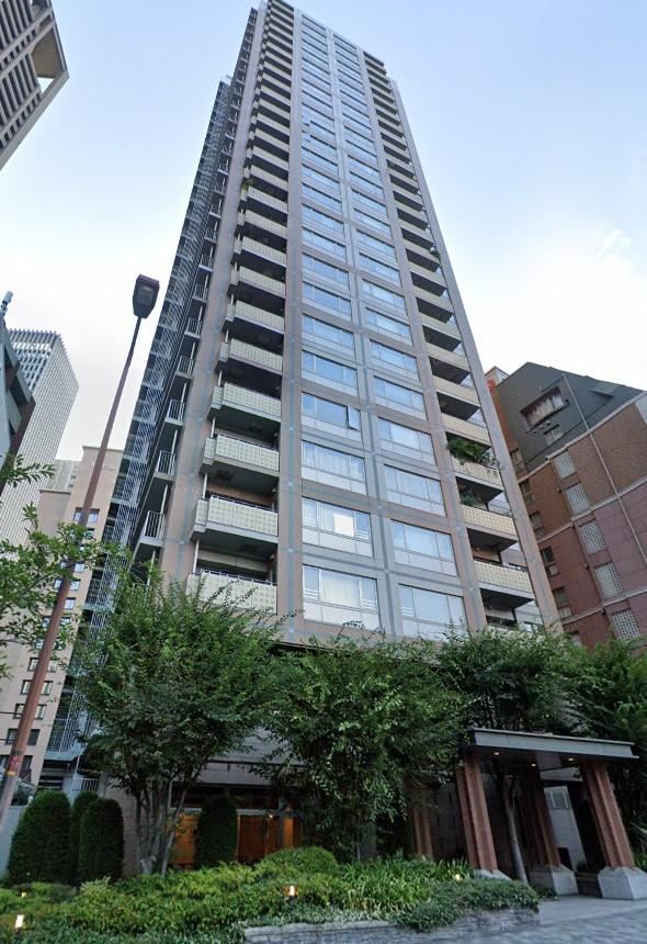2LDK+S apartment in Kita Ward, Osaka - Photo 1