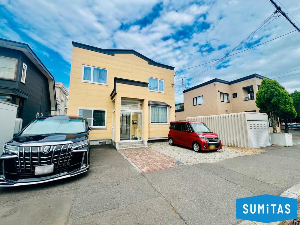 4LDK house in Kita Ward, Sapporo, Hokkaido - Photo 1
