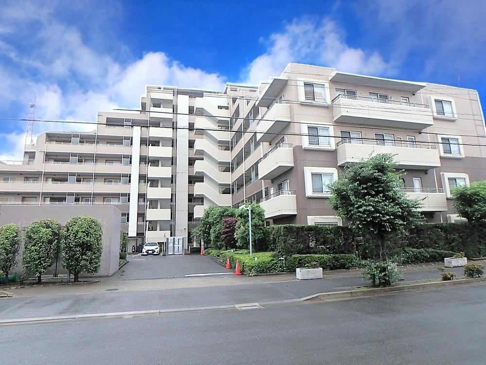 4LDK apartment in Funabashi, Chiba - Photo 1