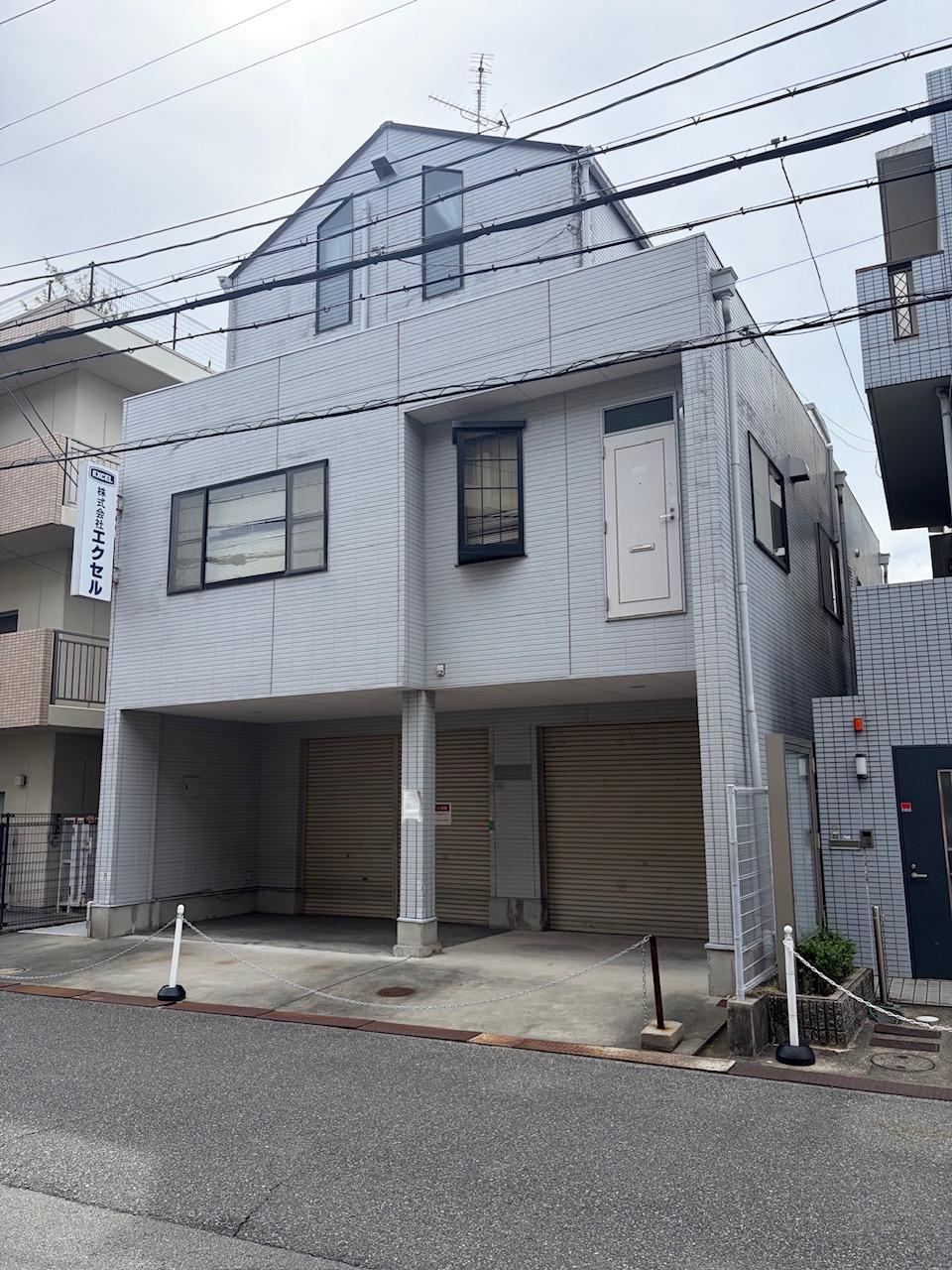 4LDK house in Toyonaka, Osaka - Photo 1