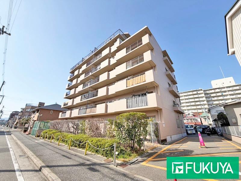 3LDK apartment in Amagasaki, Hyogo - Photo 1