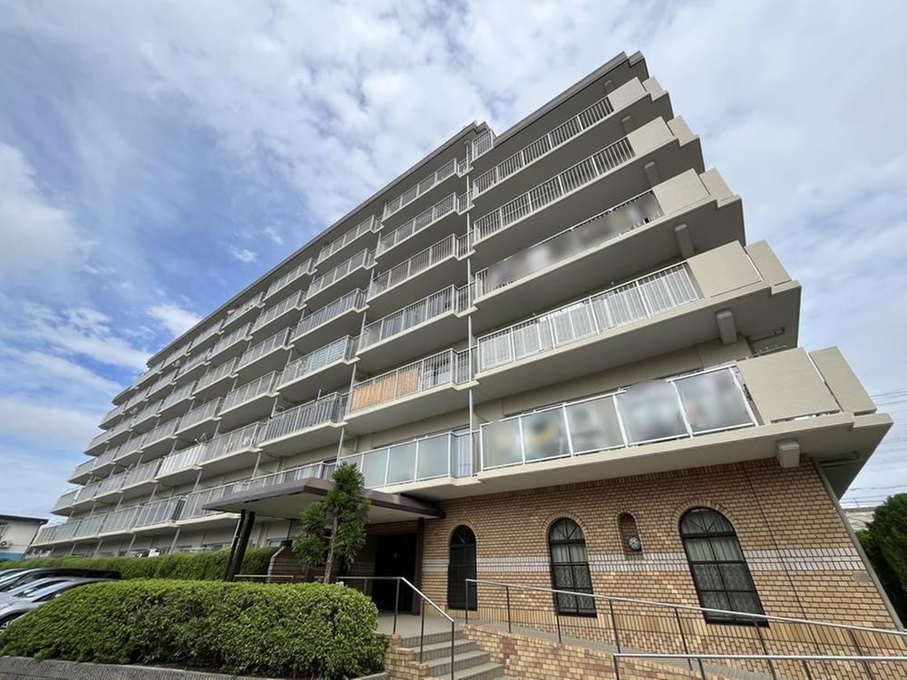 2LDK apartment in Amagasaki, Hyogo - Photo 1