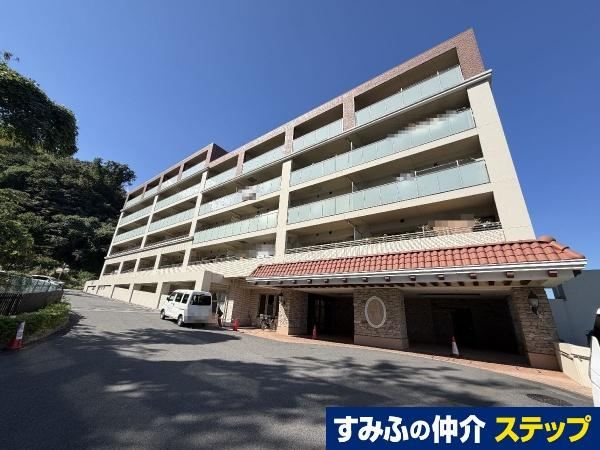 2LDK apartment in Atsugi, Kanagawa - Photo 1