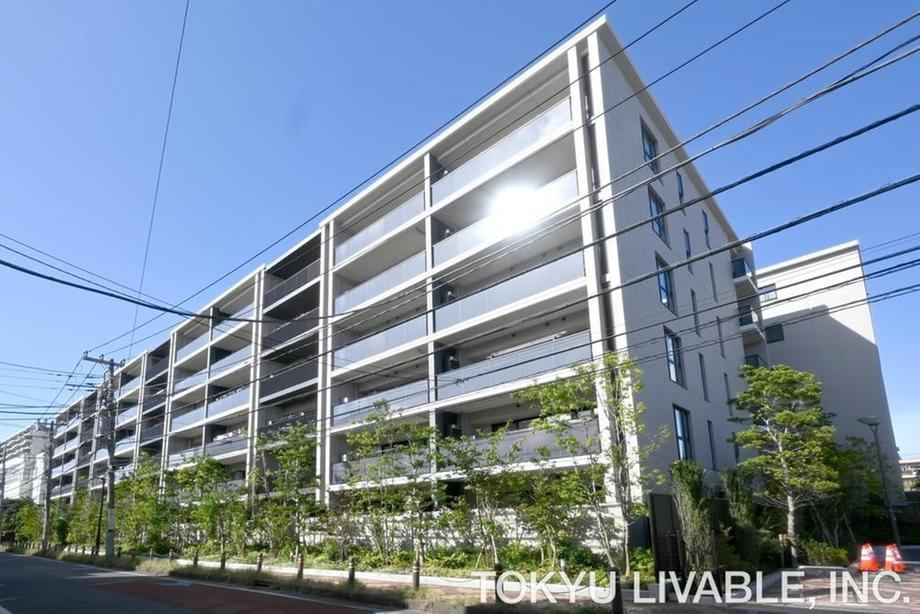 2LDK+S apartment in Takatsu Ward, Kawasaki, Kanagawa - Photo 1