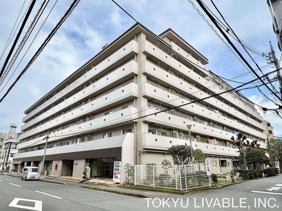 2LDK apartment in Hachioji, Tokyo - Photo 1