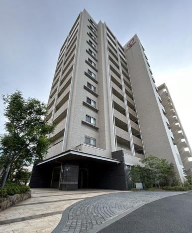 4LDK apartment in Kudamatsu, Yamaguchi - Photo 1