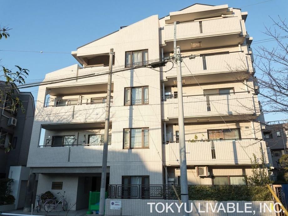 2LDK apartment in Itabashi Ward, Tokyo - Photo 1