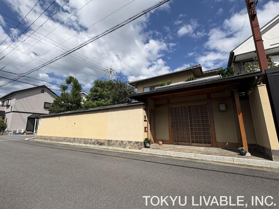 6LDK house in Kita Ward, Kyoto - Photo 1